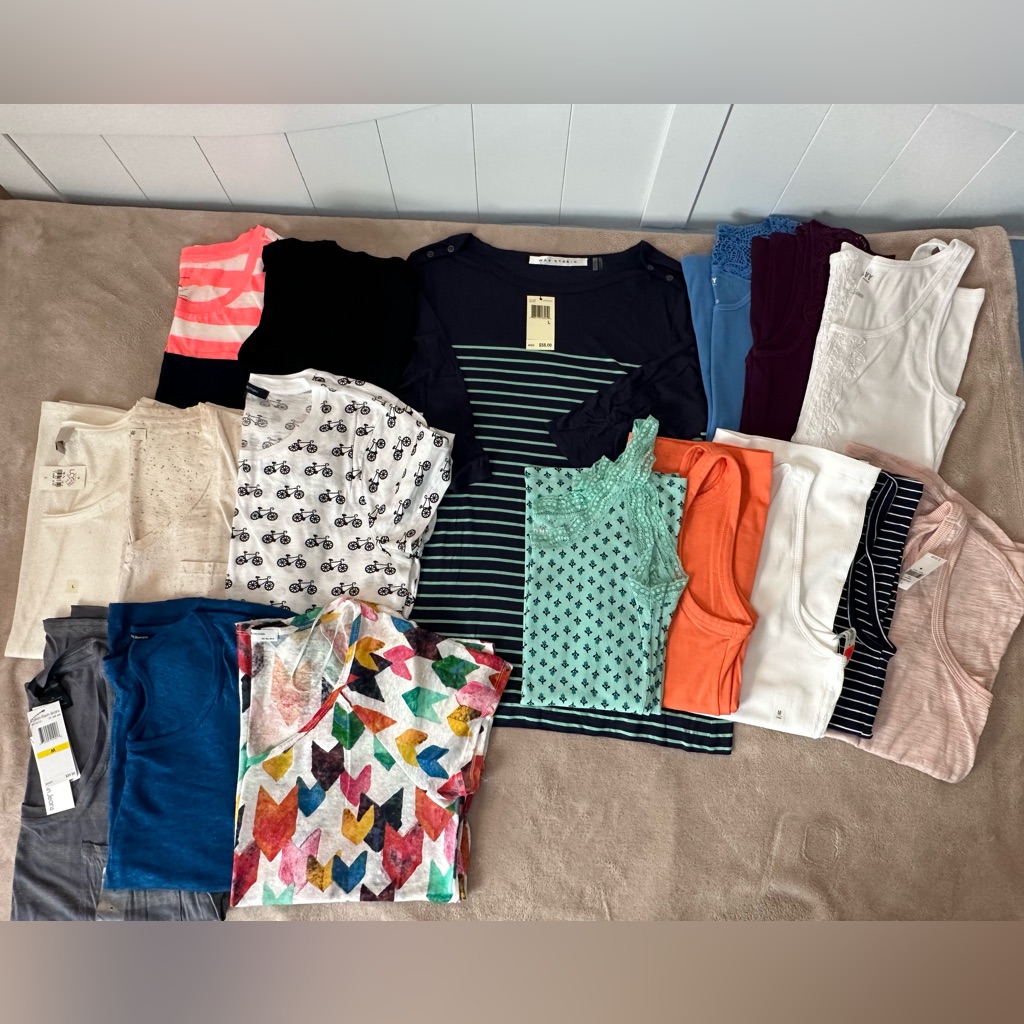 Tee And Tank Lot- Size Med/Lg